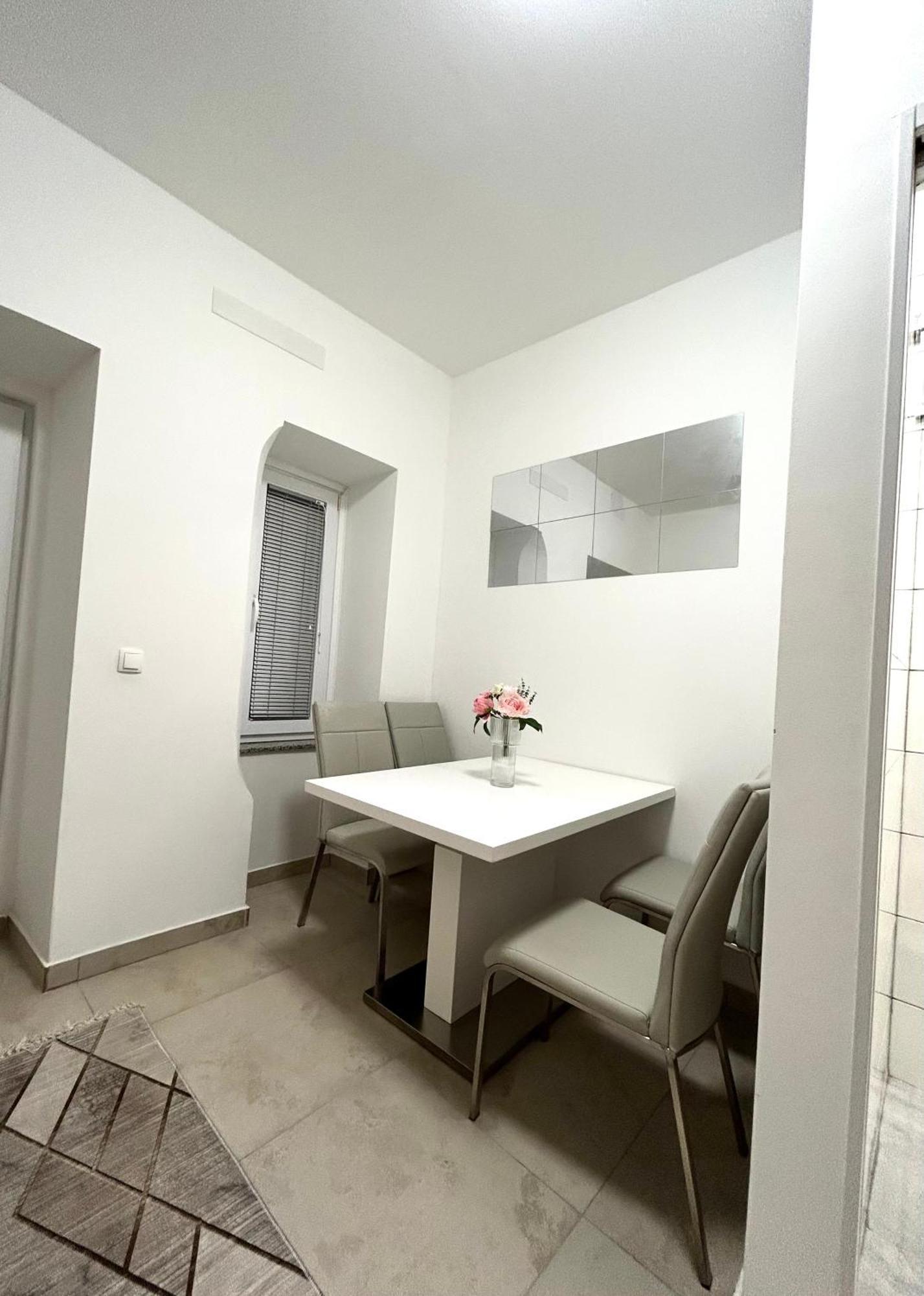 Grajski Kamen Apartment Марибор Экстерьер фото